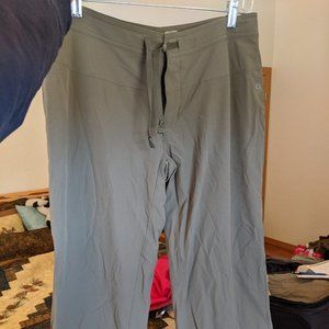 New Mountain Hardwear Insulated Pants